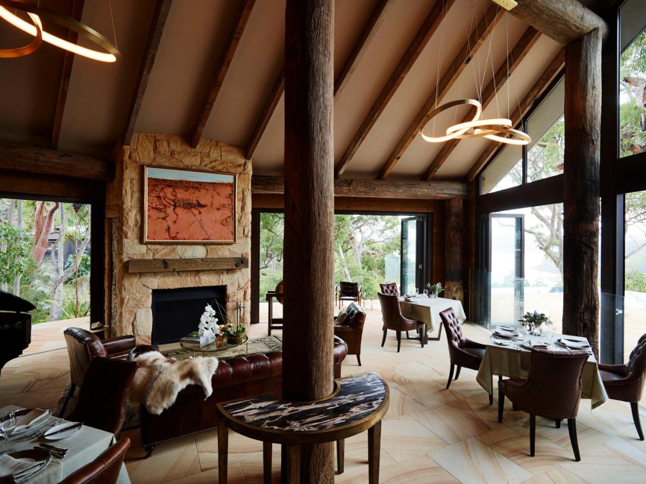 Pretty Beach House — eat & drink