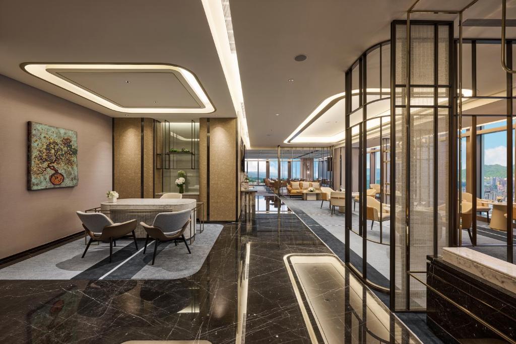 Grand Hilai Taipei — vibe