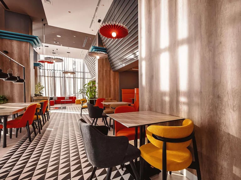 Ibis Tbilisi City — vibe