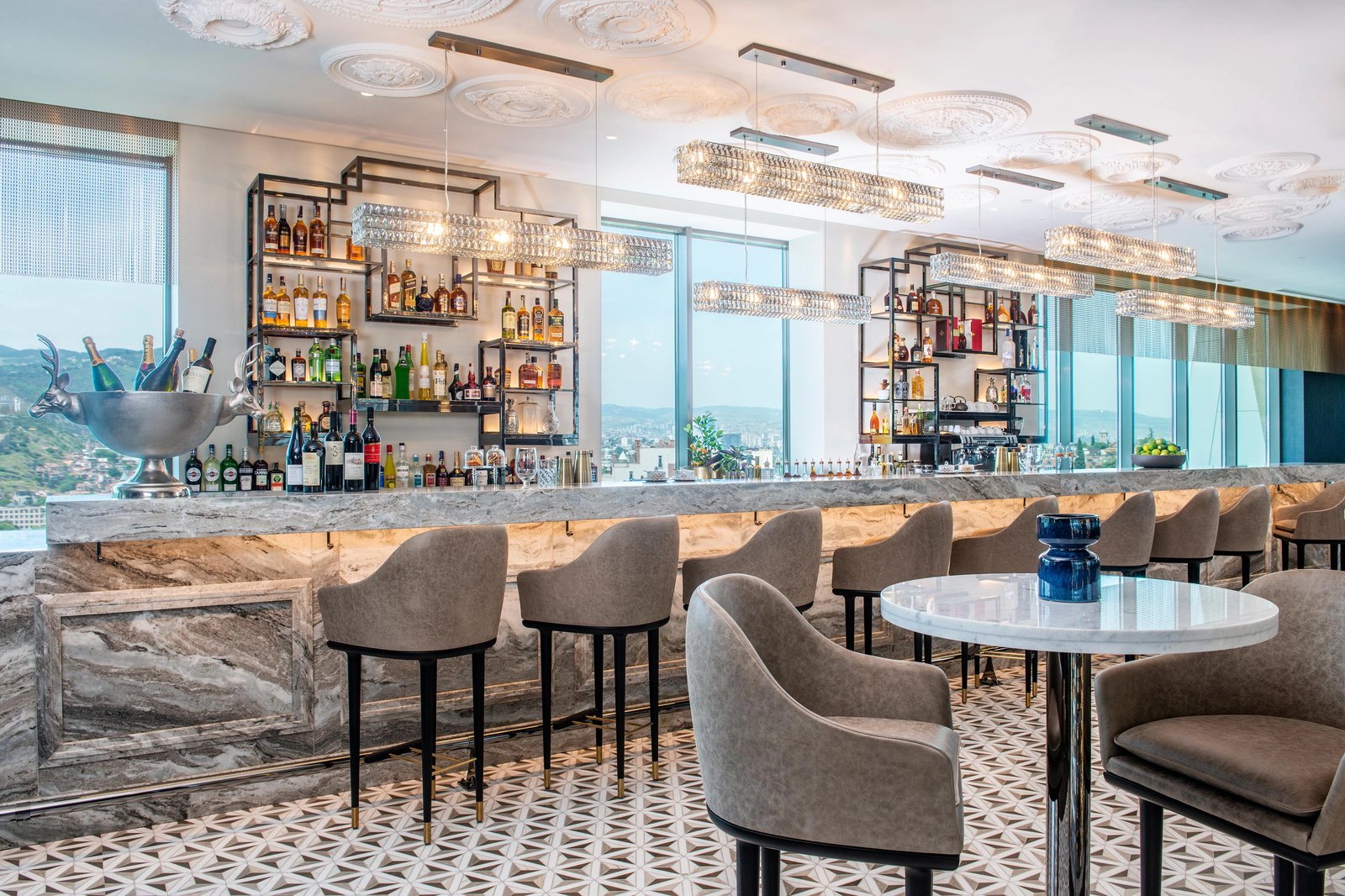 Sheraton Grand Tbilisi Metechi Palace — eat & drink