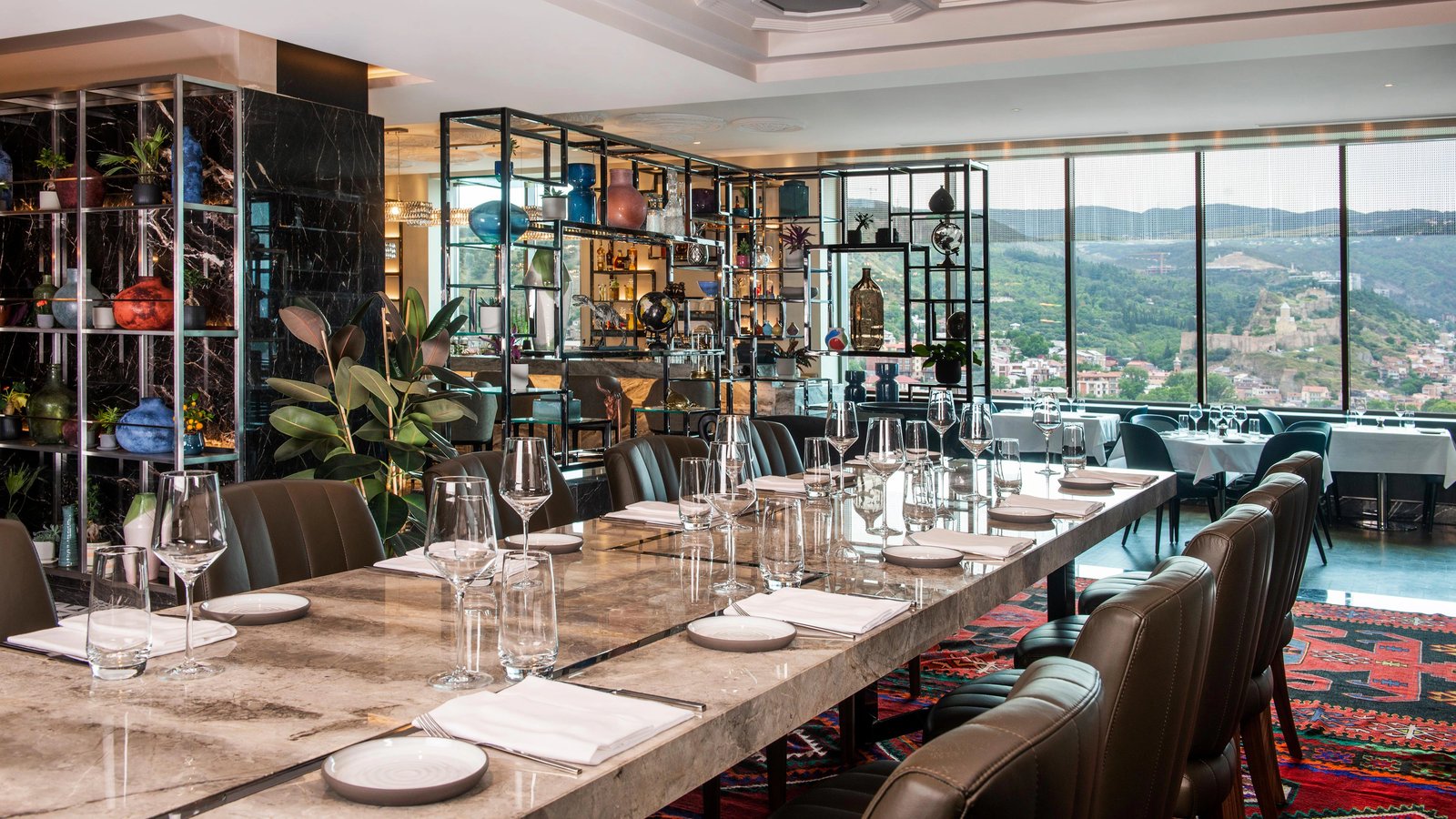 Sheraton Grand Tbilisi Metechi Palace — eat & drink