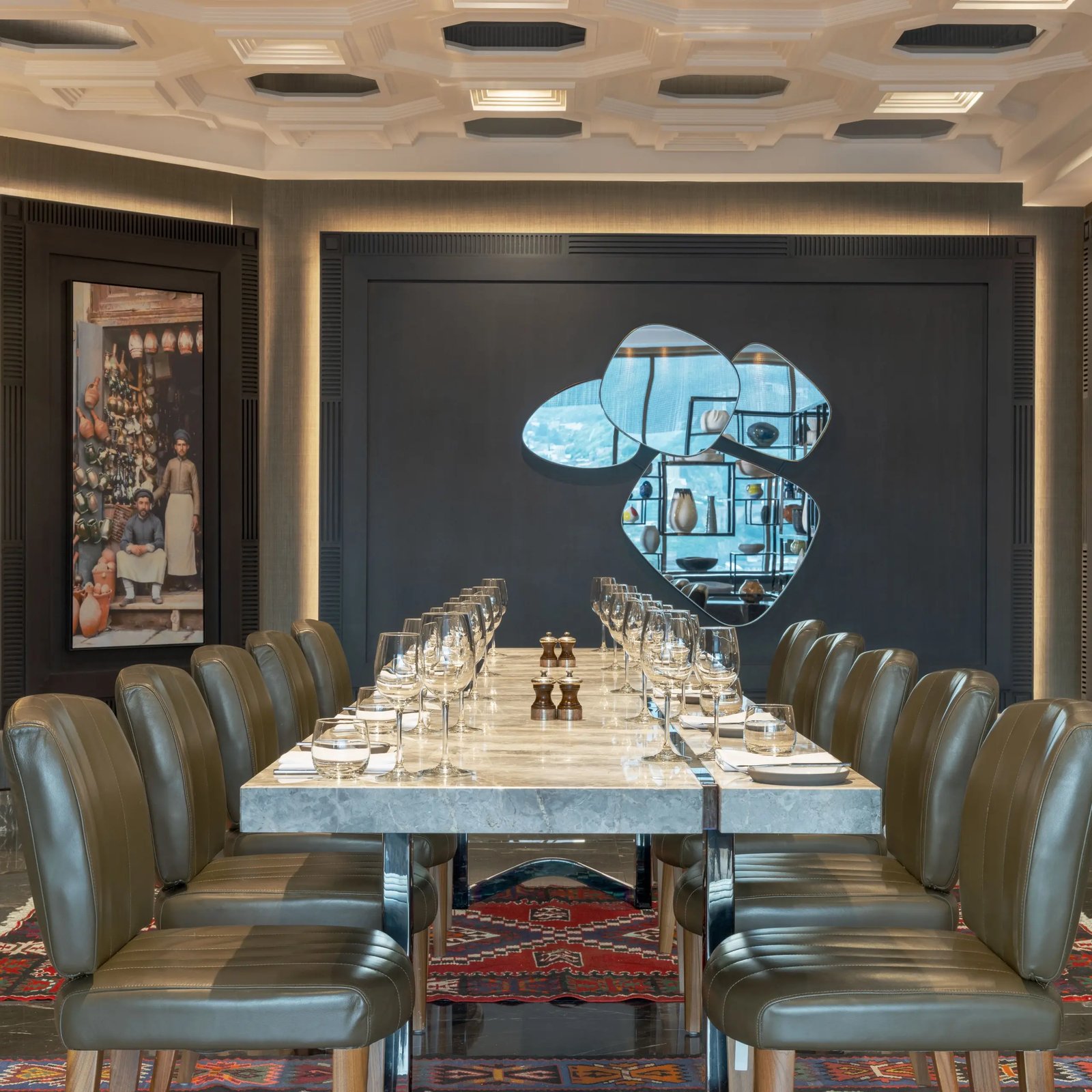 Sheraton Grand Tbilisi Metechi Palace — eat & drink
