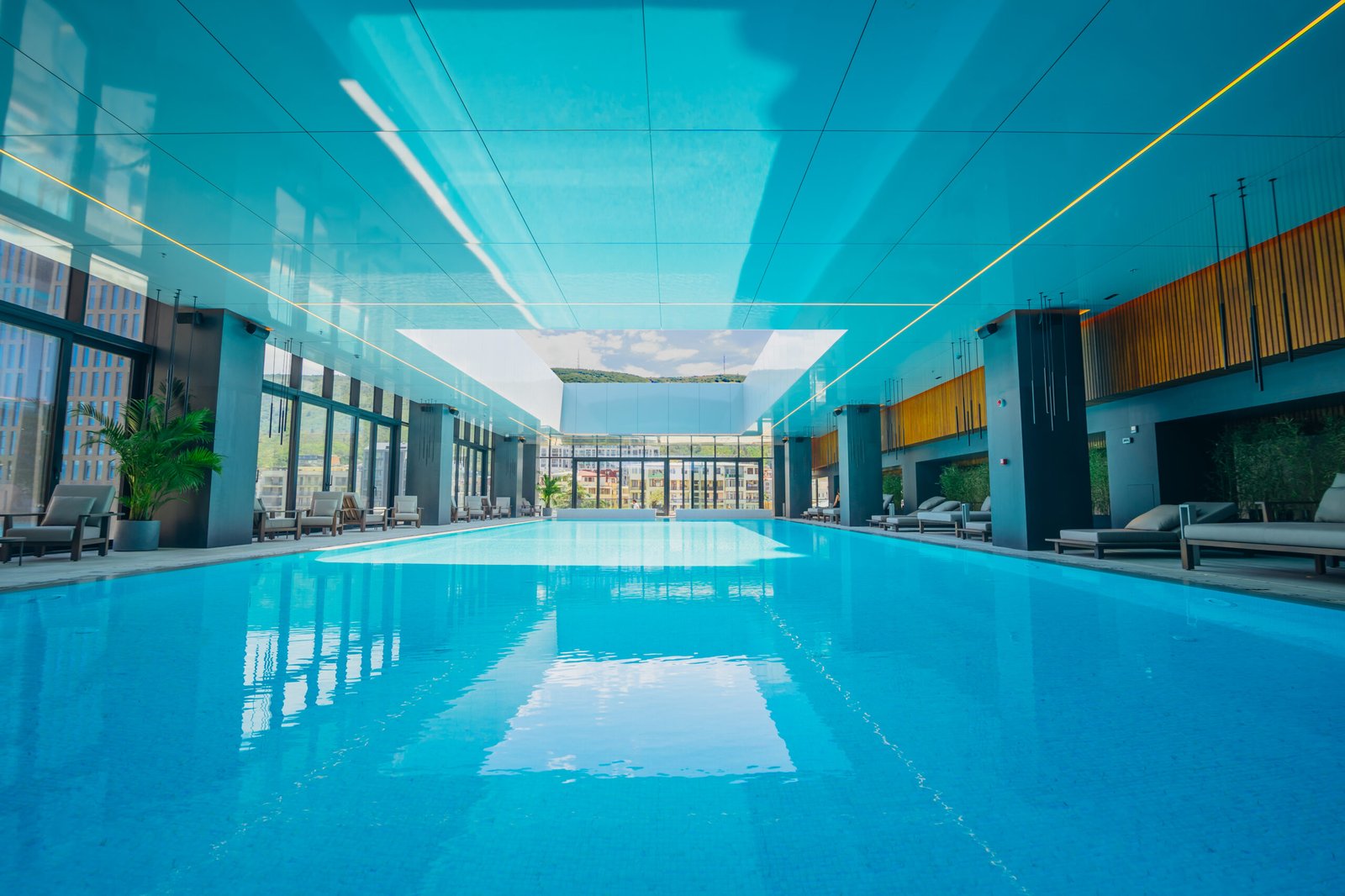 Pullman Tbilisi Axis Towers, the pool