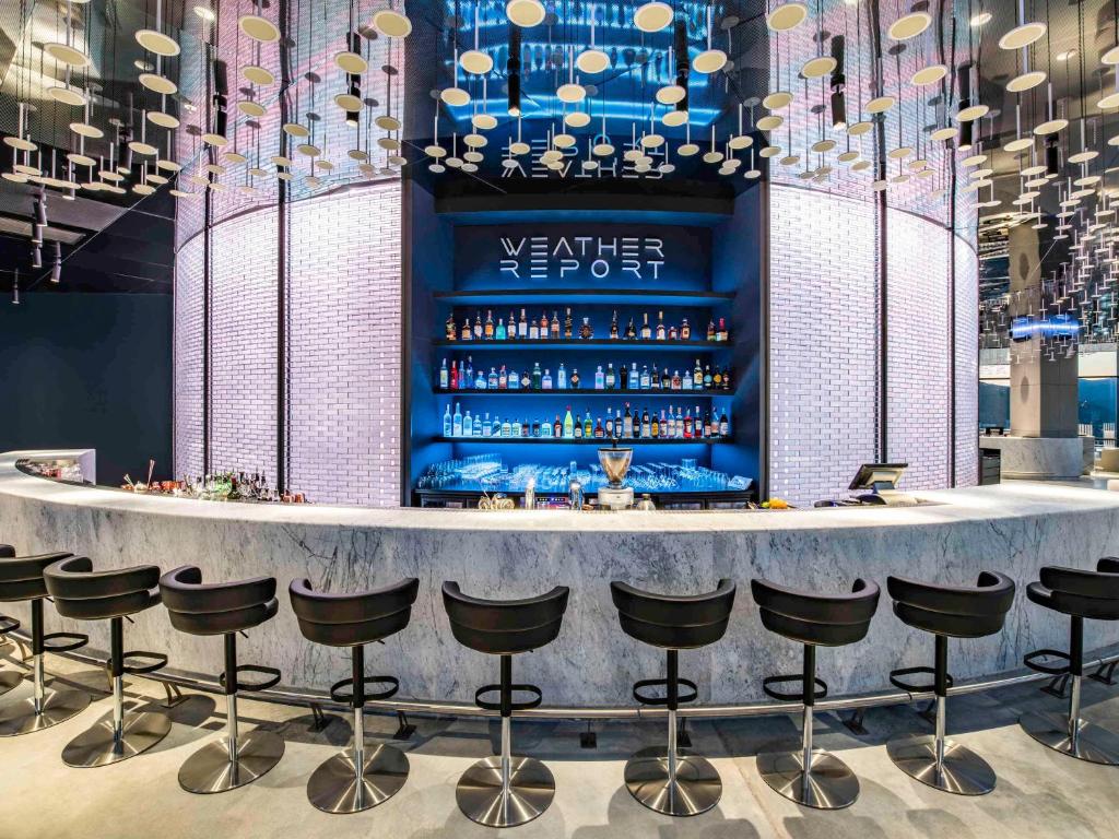 Pullman Tbilisi Axis Towers — eat & drink