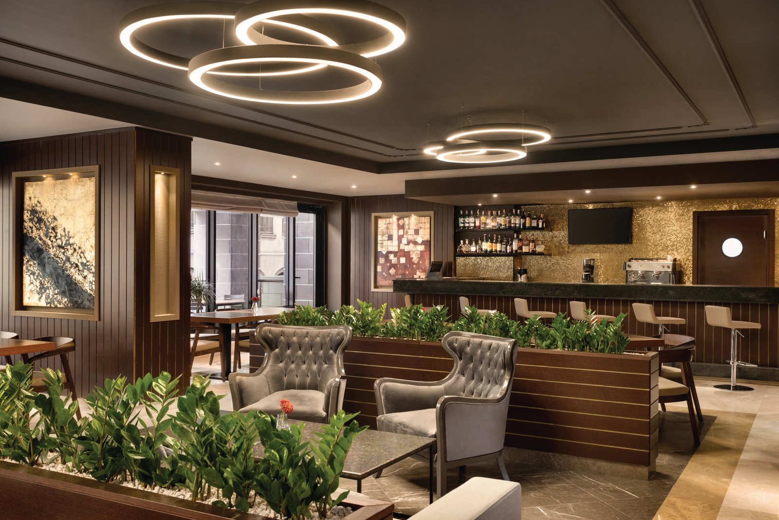 Wyndham Grand Tbilisi — vibe