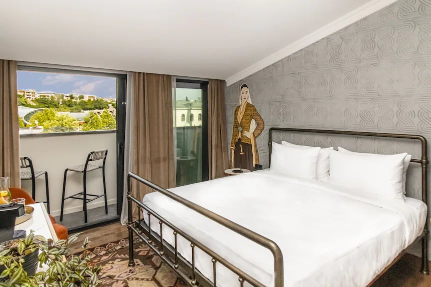 The Blue Fox Hotel — rooms