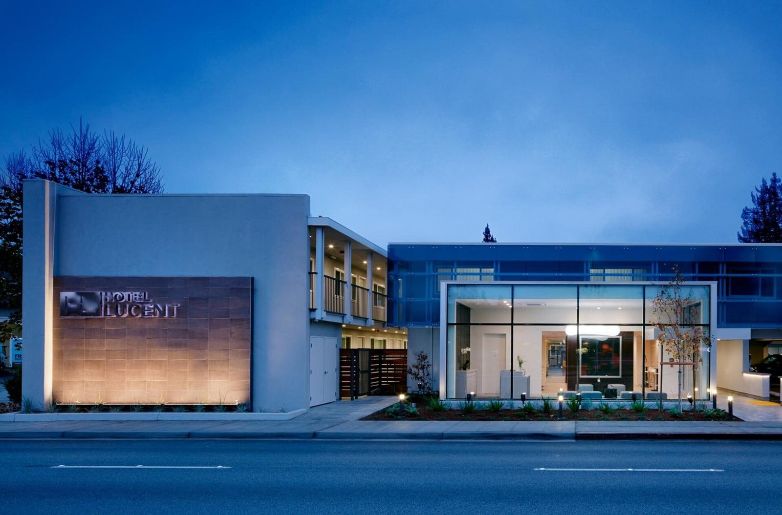 Hotel Lucent, how it began