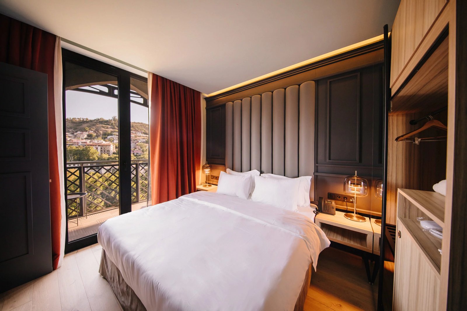 Sandali Metekhi Hotel — rooms
