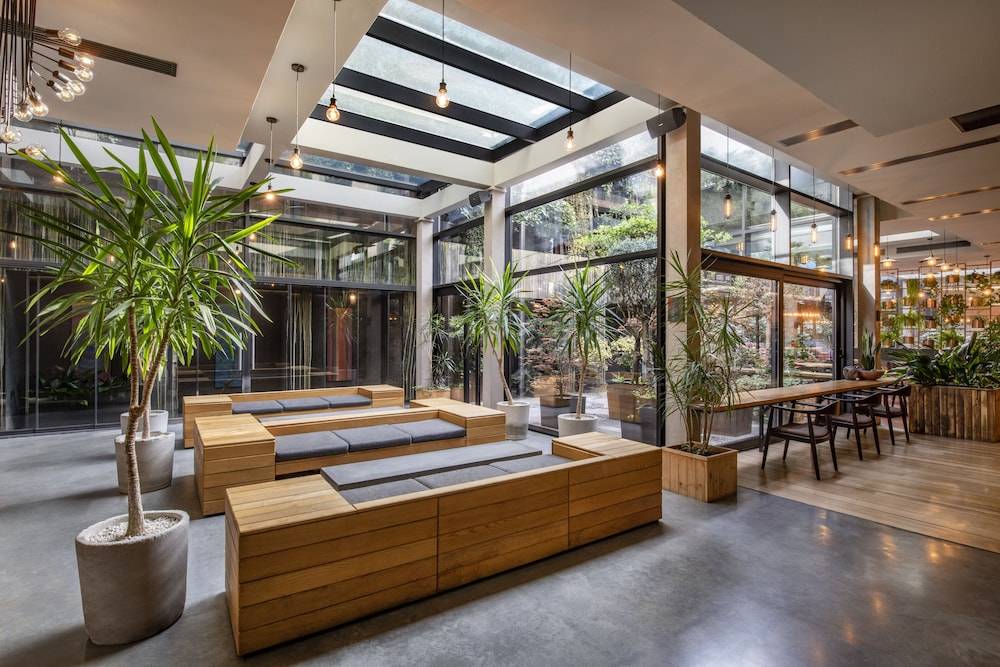 Mercure Tbilisi Old Town — vibe