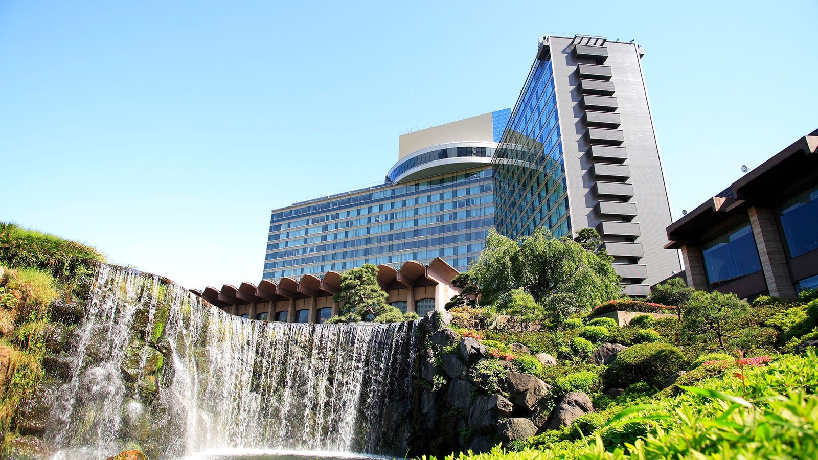 Hotel New Otani Tokyo EXECUTIVE HOUSE ZEN — backstory