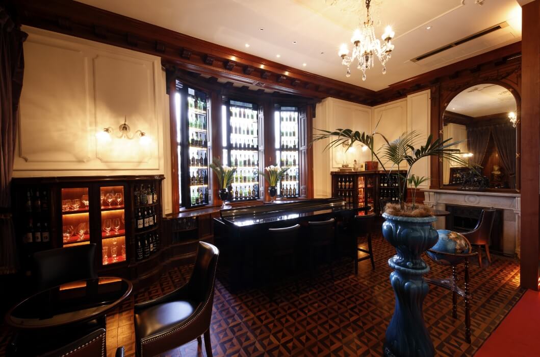 Hotel Chourakukan — eat & drink