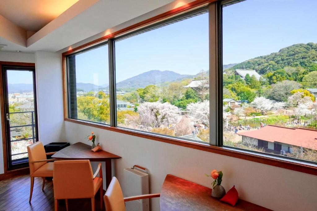Hotel Chourakukan — rooms