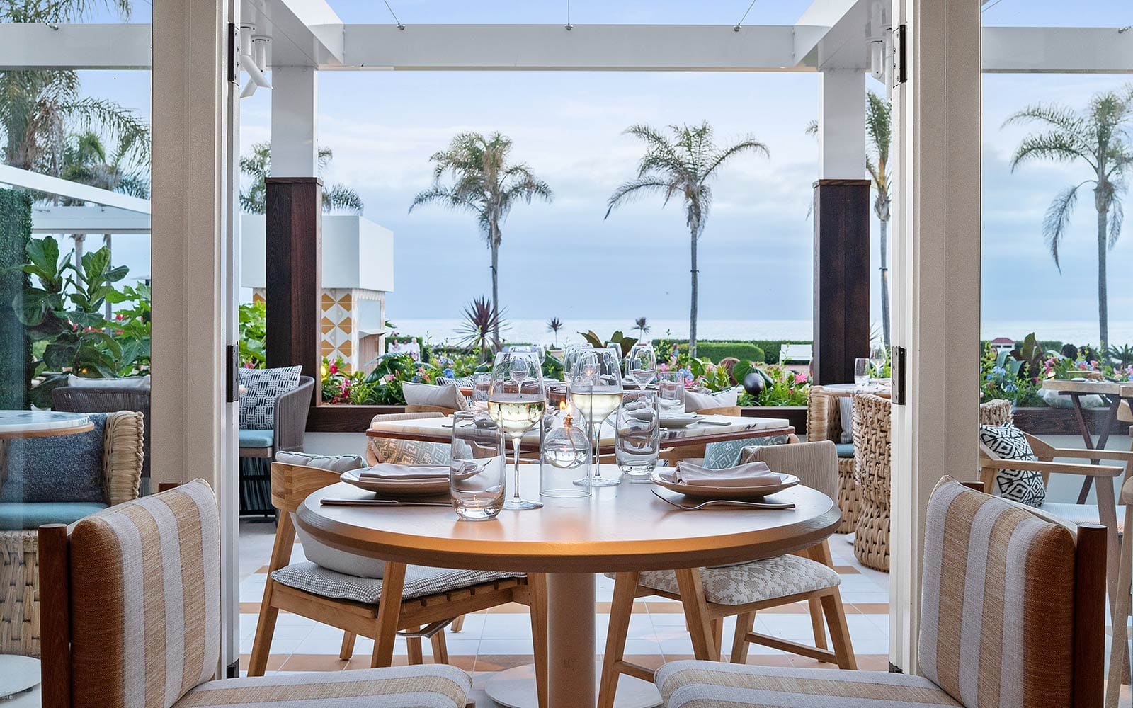 Hotel del Coronado, at the table