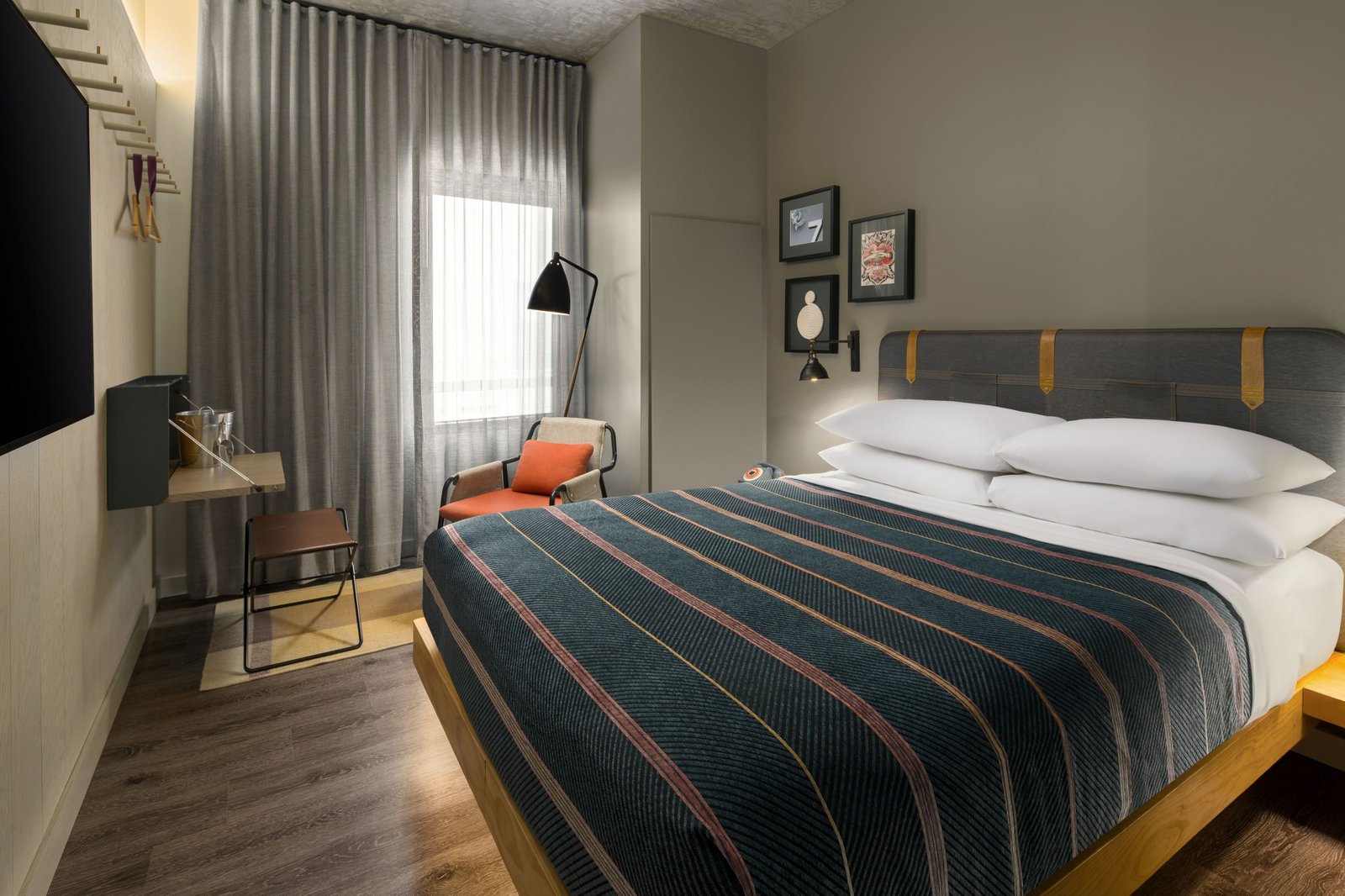 Moxy San Diego Downtown/Gaslamp Quarter — rooms