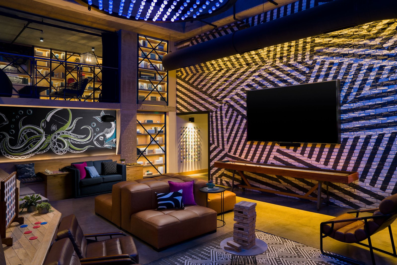 Moxy San Diego Downtown/Gaslamp Quarter — vibe