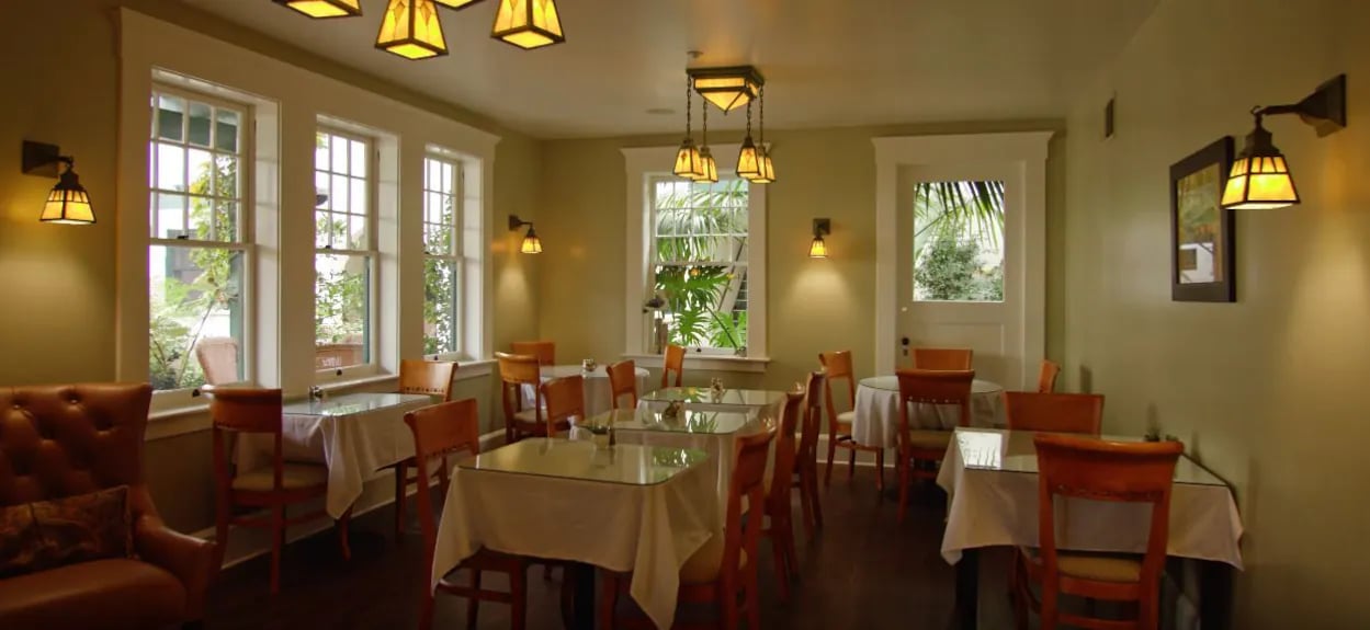 1906 Lodge At Coronado Beach — eat & drink