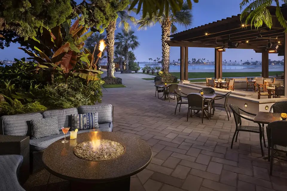 Catamaran Resort Hotel and Spa, at the table
