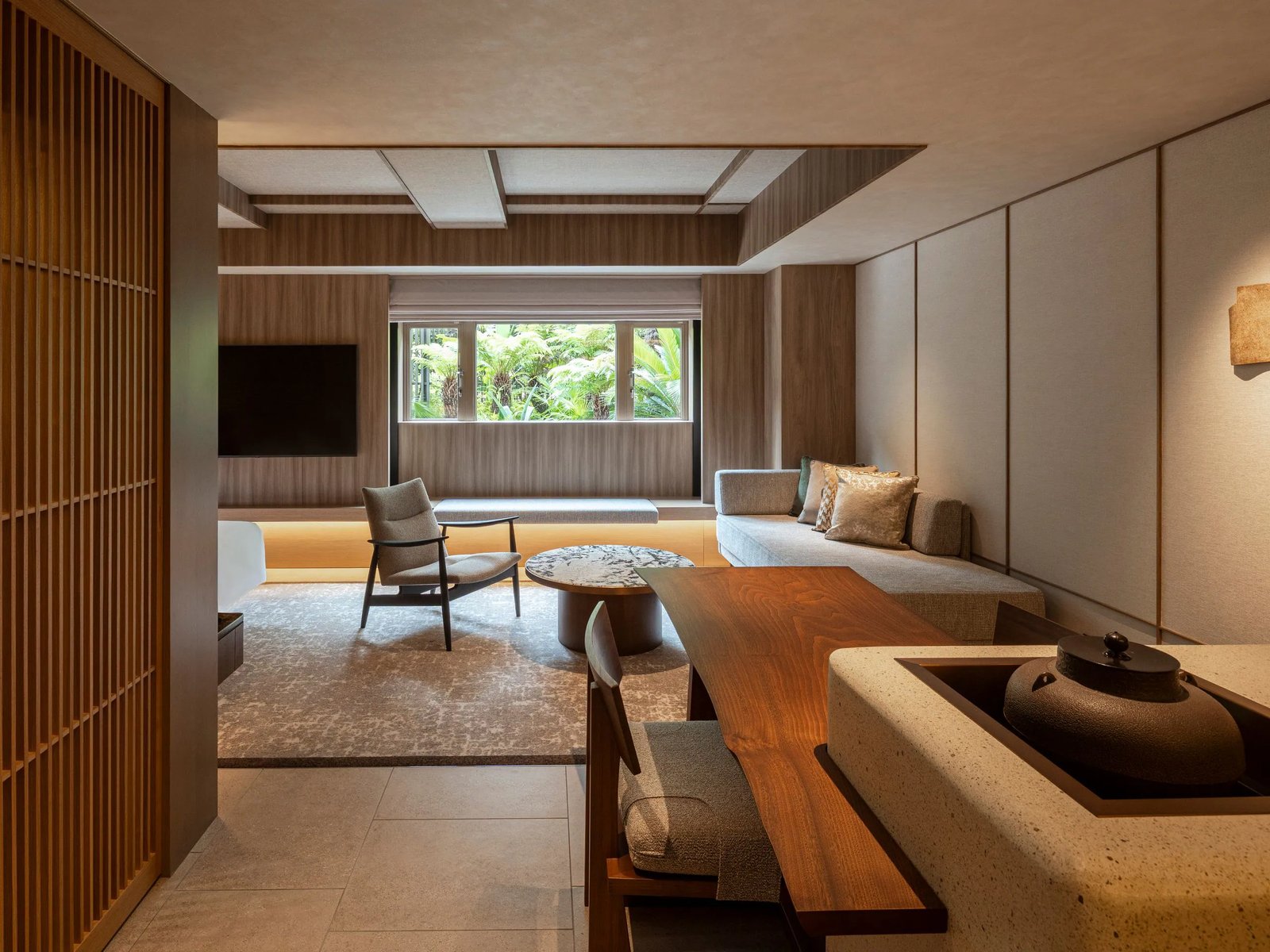 Grand Hyatt Fukuoka — eat & drink
