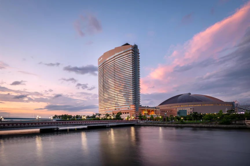 Hilton Fukuoka Sea Hawk — backstory