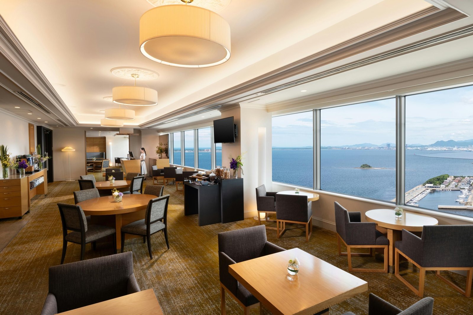 Hilton Fukuoka Sea Hawk, executive lounge