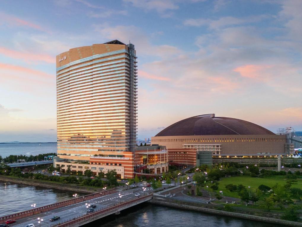 Hilton Fukuoka Sea Hawk — backstory