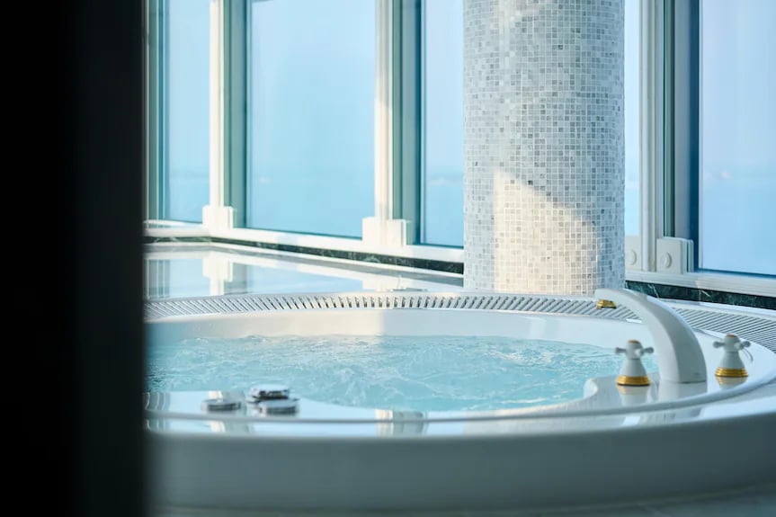 Hilton Fukuoka Sea Hawk — wellness