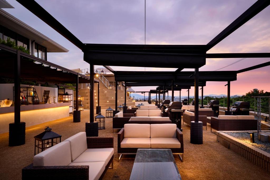 HILLTOP RESORT FUKUOKA — backstory