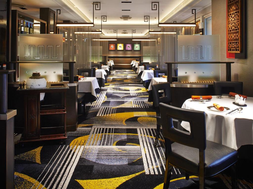 Hotel New Otani Hakata — eat & drink