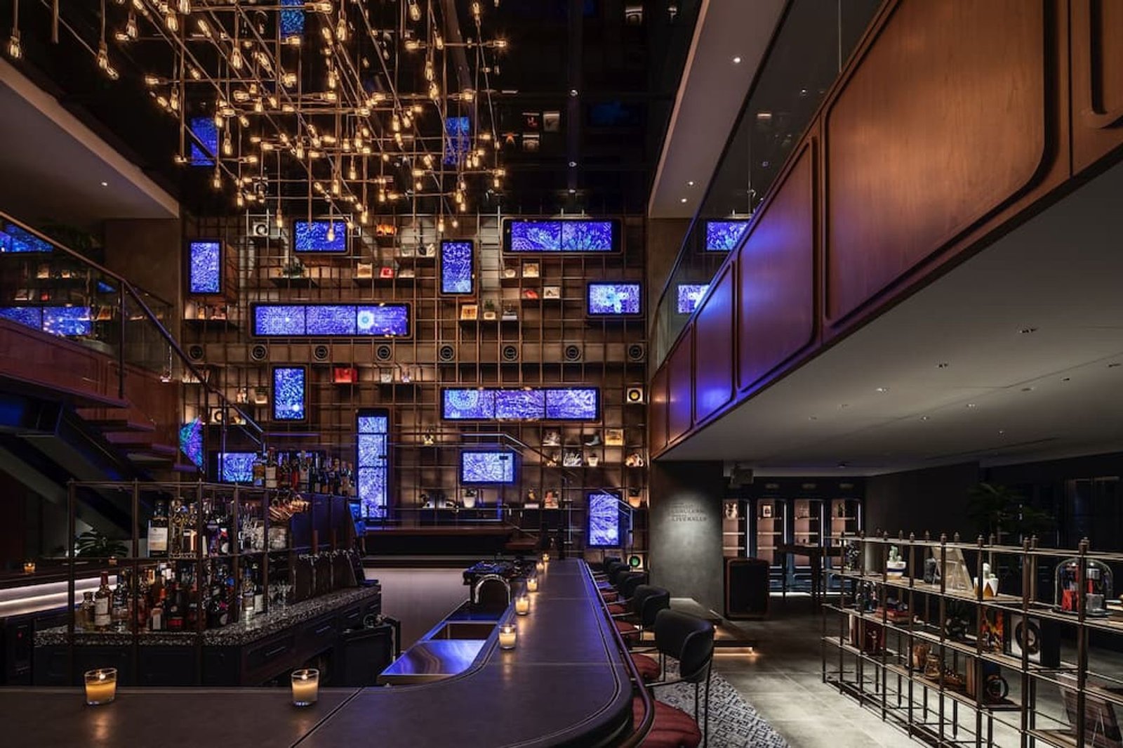 THE LIVELY FUKUOKA HAKATA — eat & drink