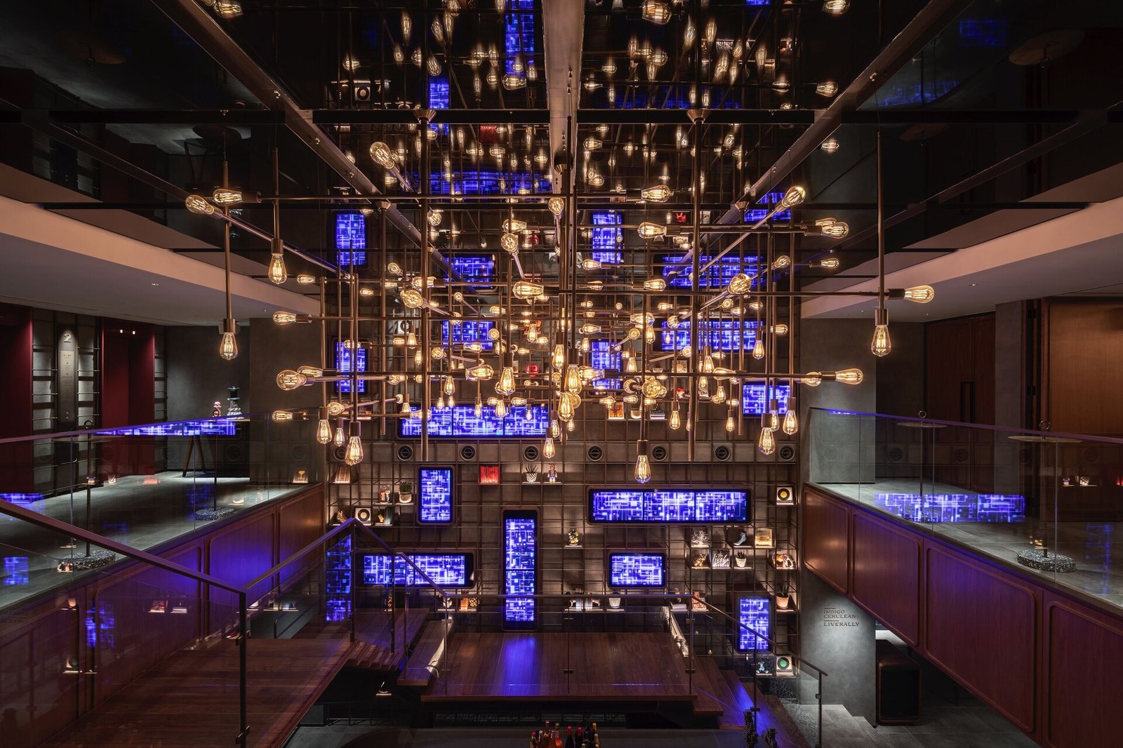 THE LIVELY FUKUOKA HAKATA — eat & drink