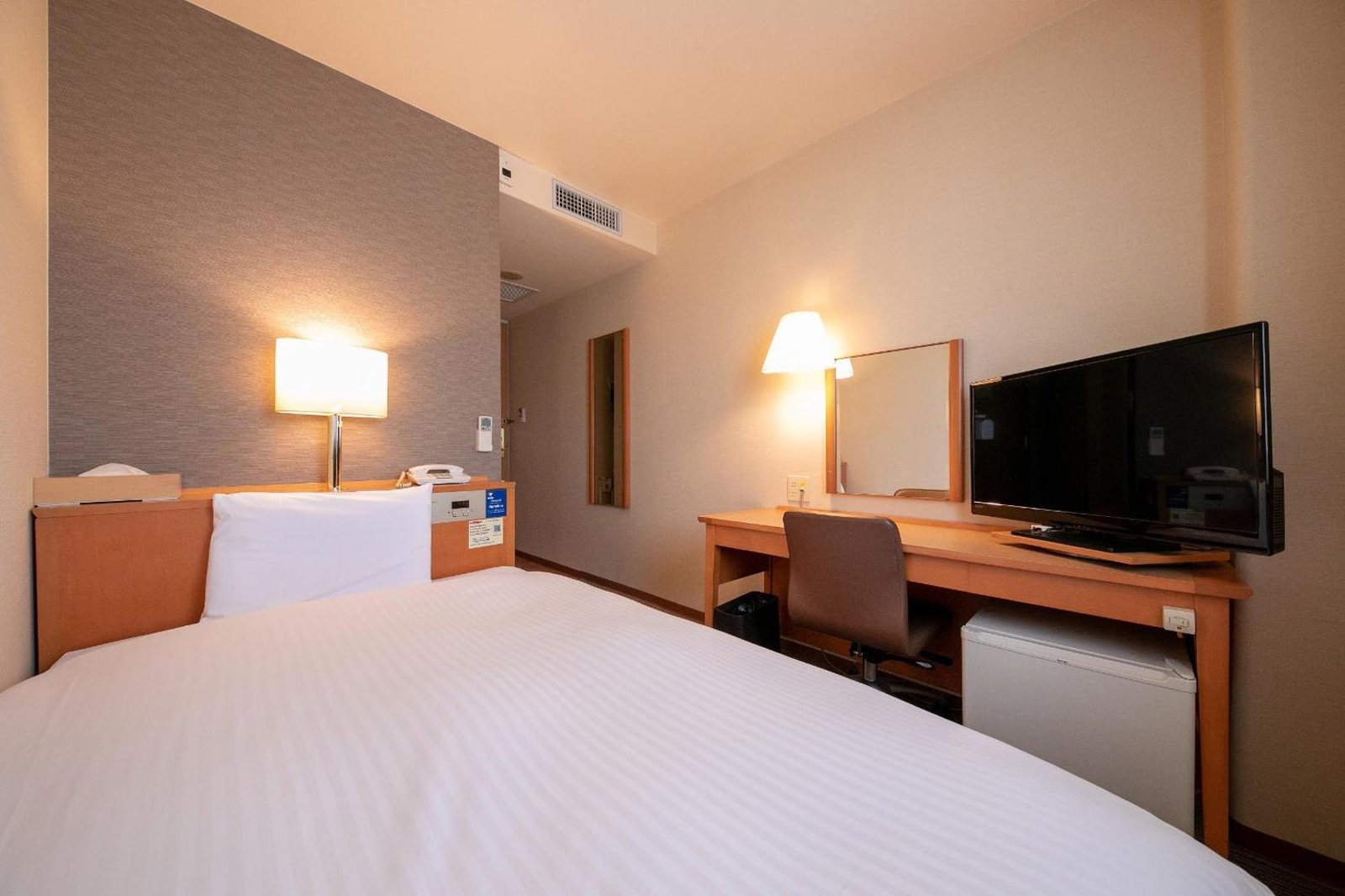 Fukuoka Floral Inn Nishinakasu — rooms