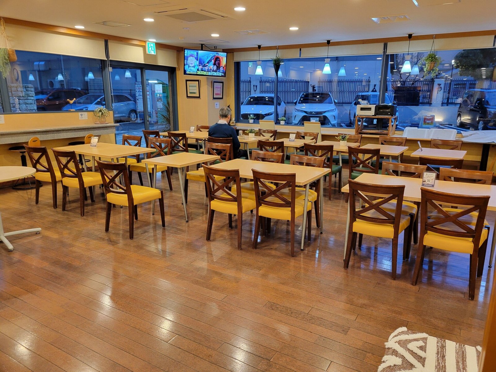 Fukuoka Floral Inn Nishinakasu — eat & drink