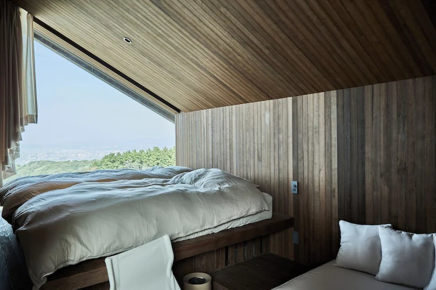 Snow Peak YAKEI SUITE ABURAYAMA FUKUOKA — rooms
