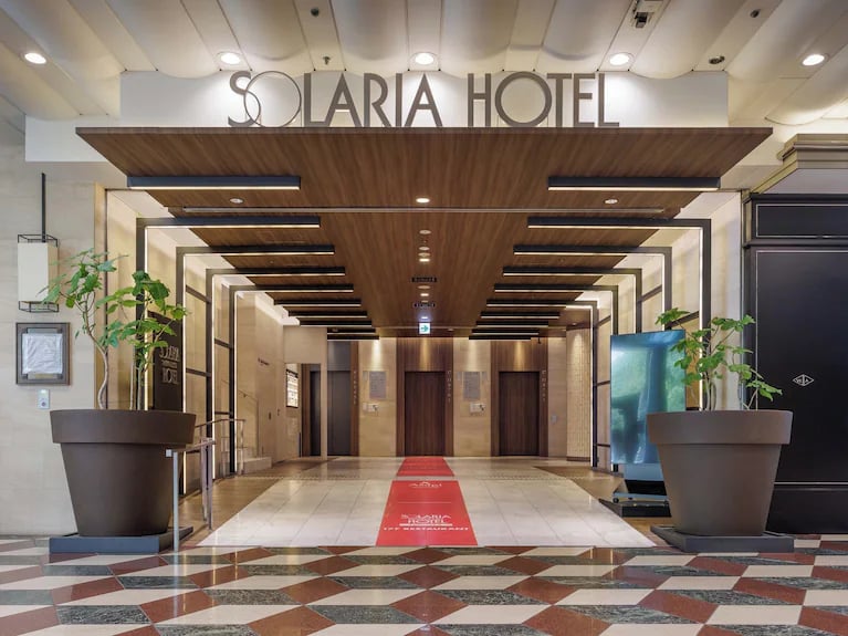 Solaria Nishitetsu Hotel — vibe
