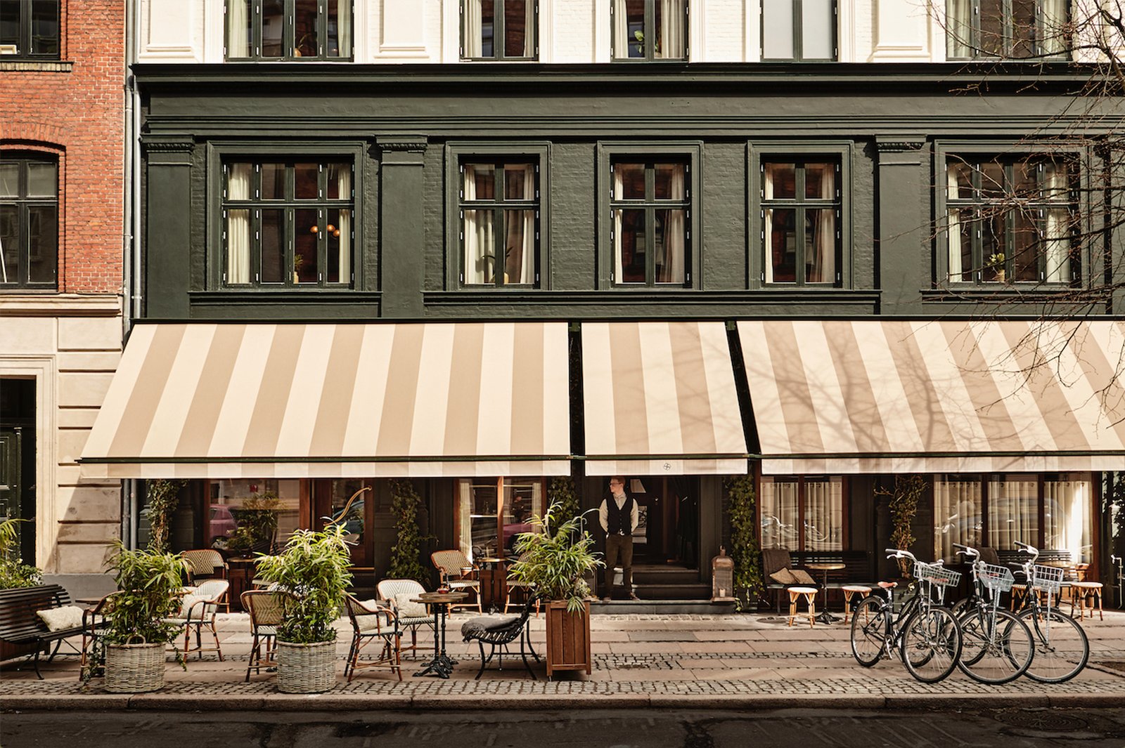 Hotel Sanders, how it began
