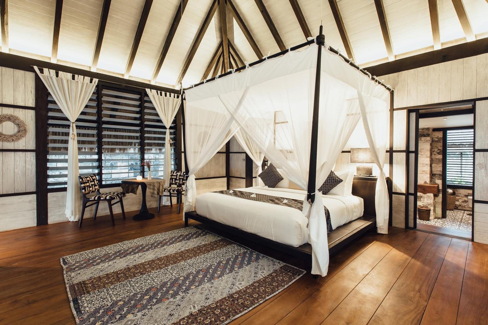 Suarga Padang Padang, rooms