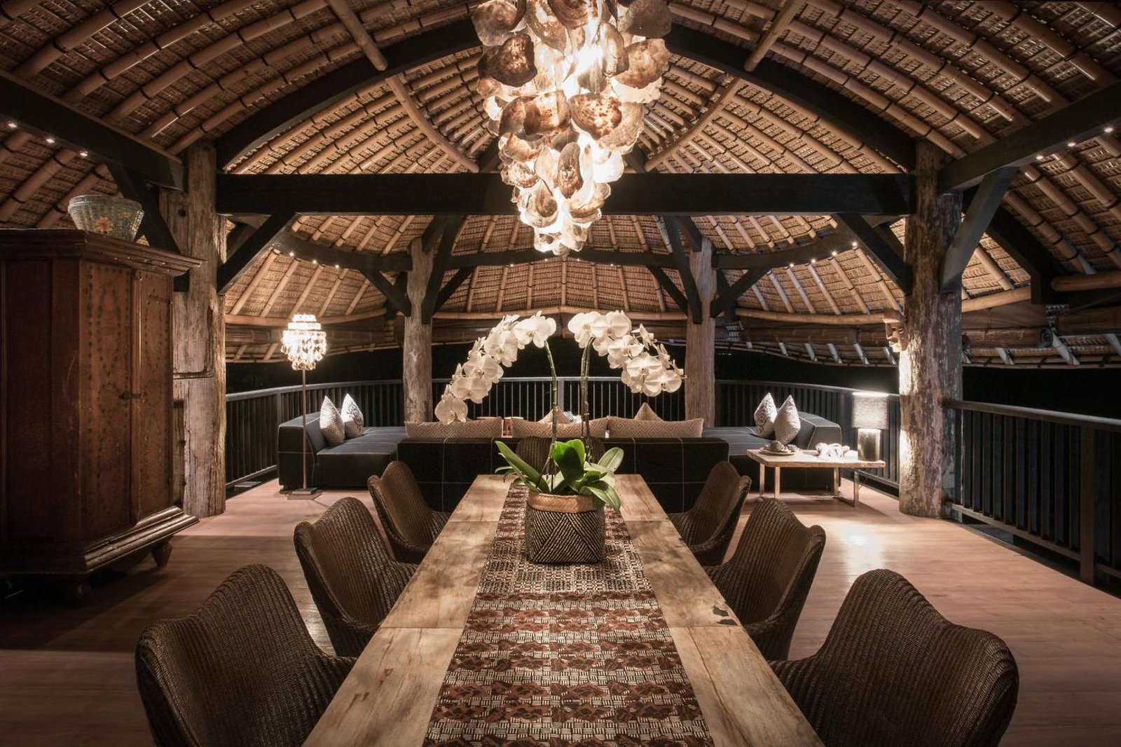 Suarga Padang Padang — eat & drink