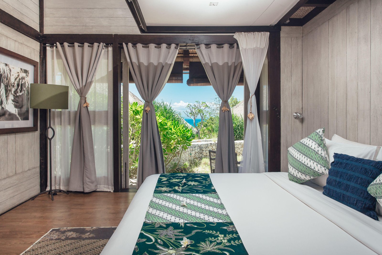 Suarga Padang Padang — rooms