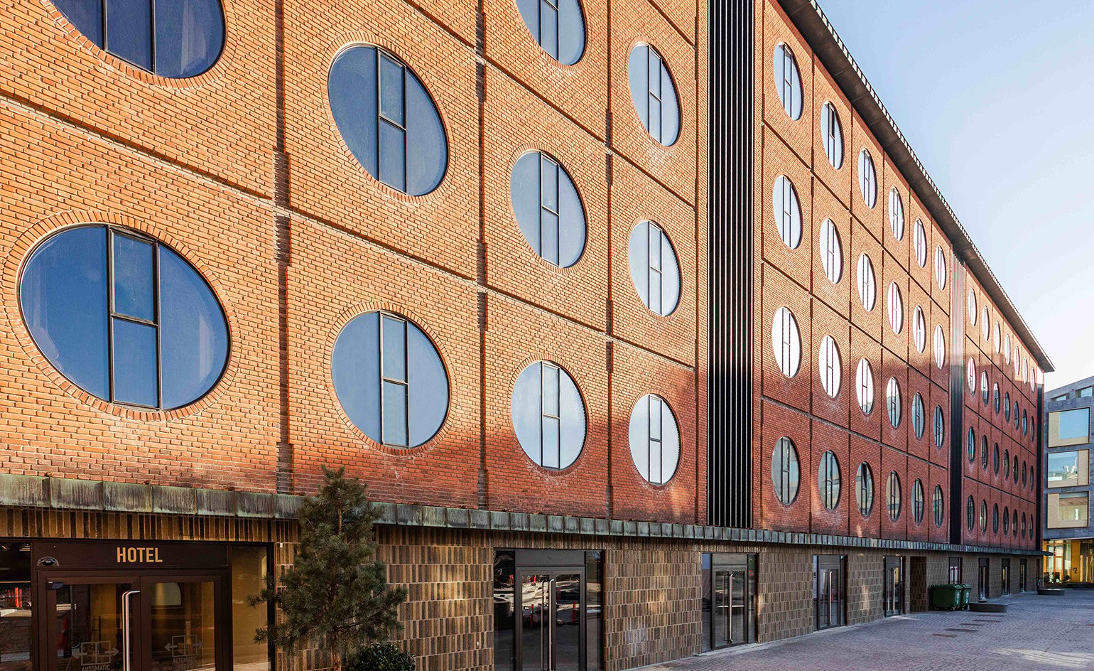 Hotel Ottilia — backstory