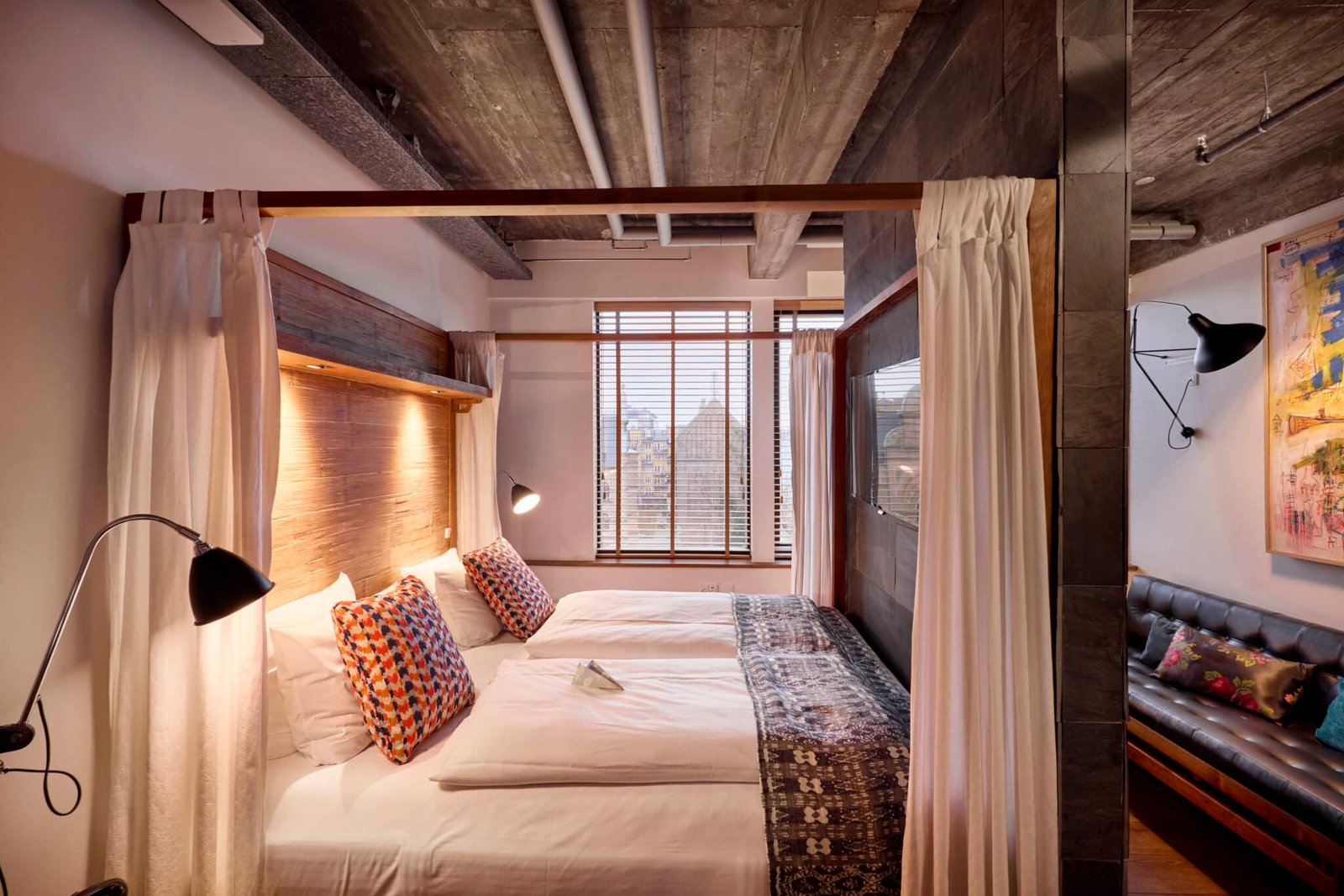 Manon Les Suites — rooms