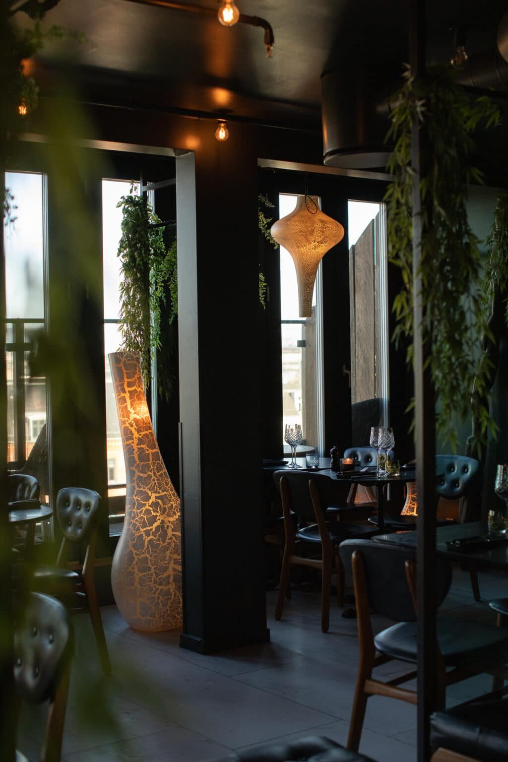 Manon Les Suites — eat & drink
