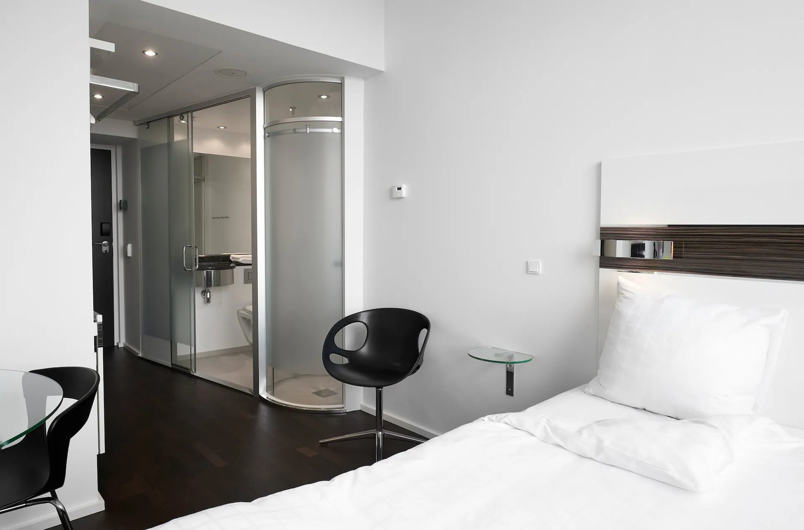 Wakeup Copenhagen Bernstorffsgade — rooms