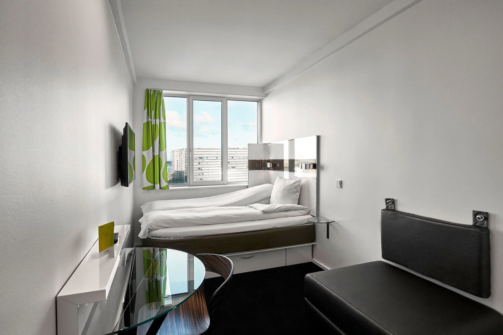 Wakeup Copenhagen Bernstorffsgade — rooms