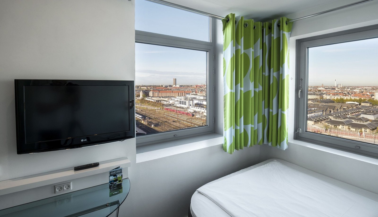 Wakeup Copenhagen Bernstorffsgade — rooms
