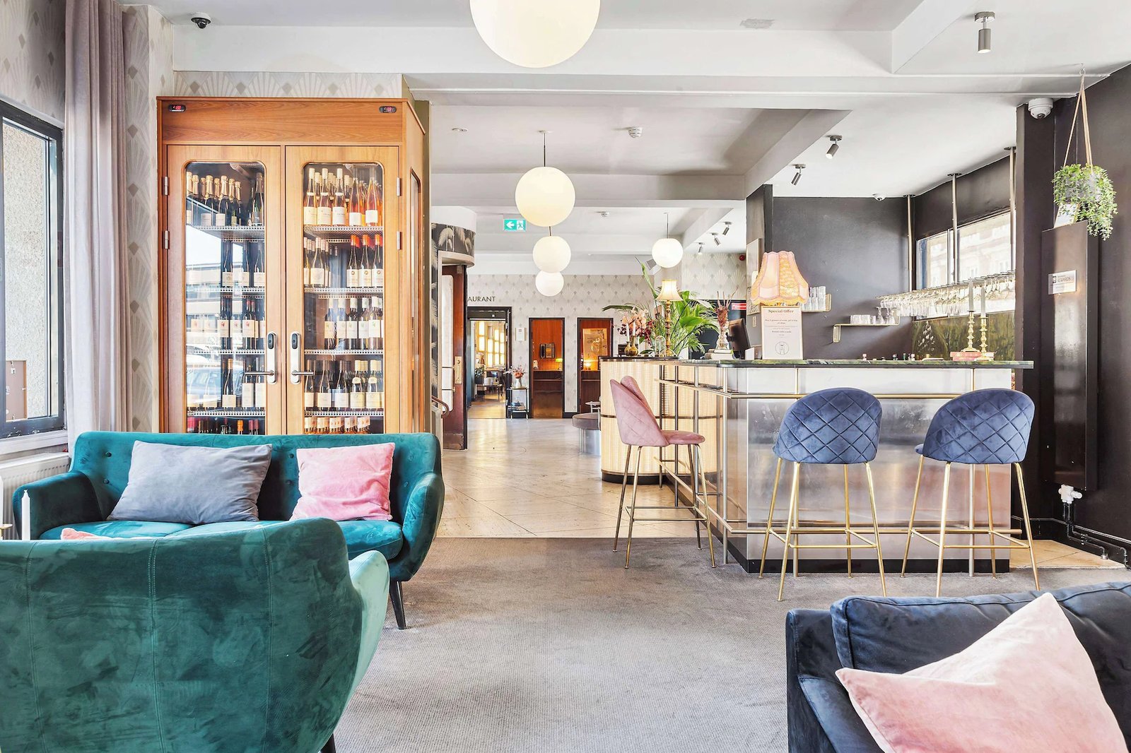 Hotel Astoria — eat & drink