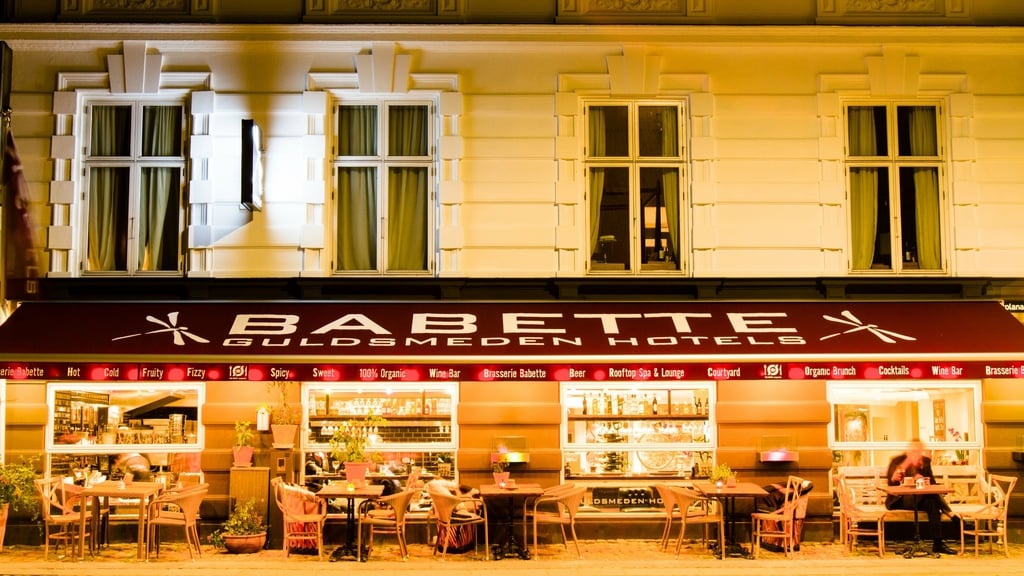 Babette Guldsmeden — backstory