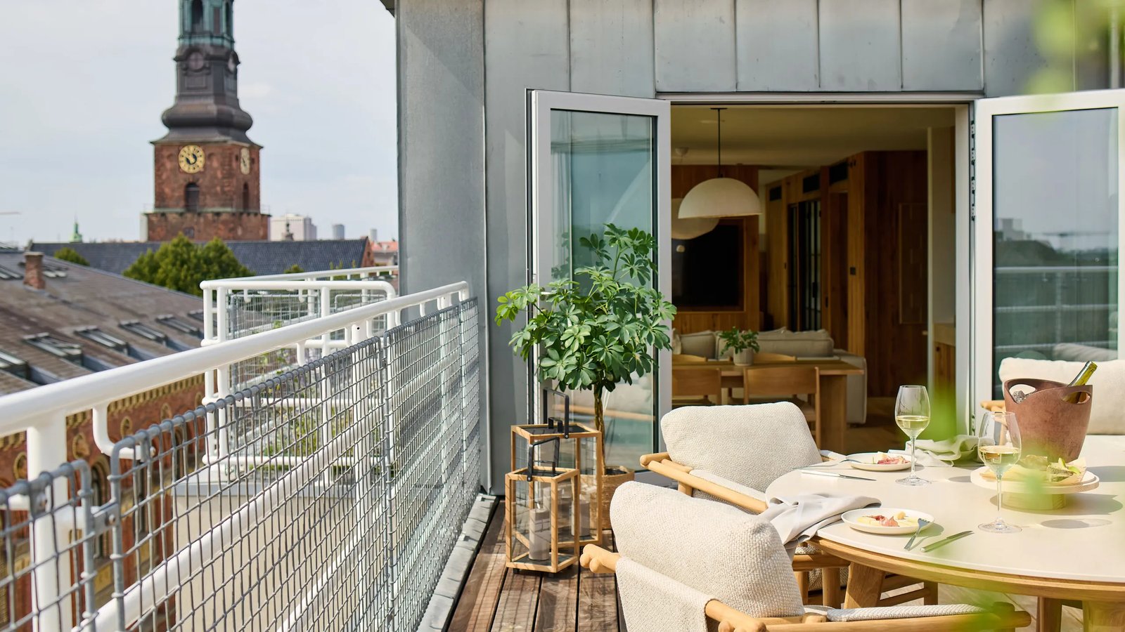 1 Hotel Copenhagen — vibe