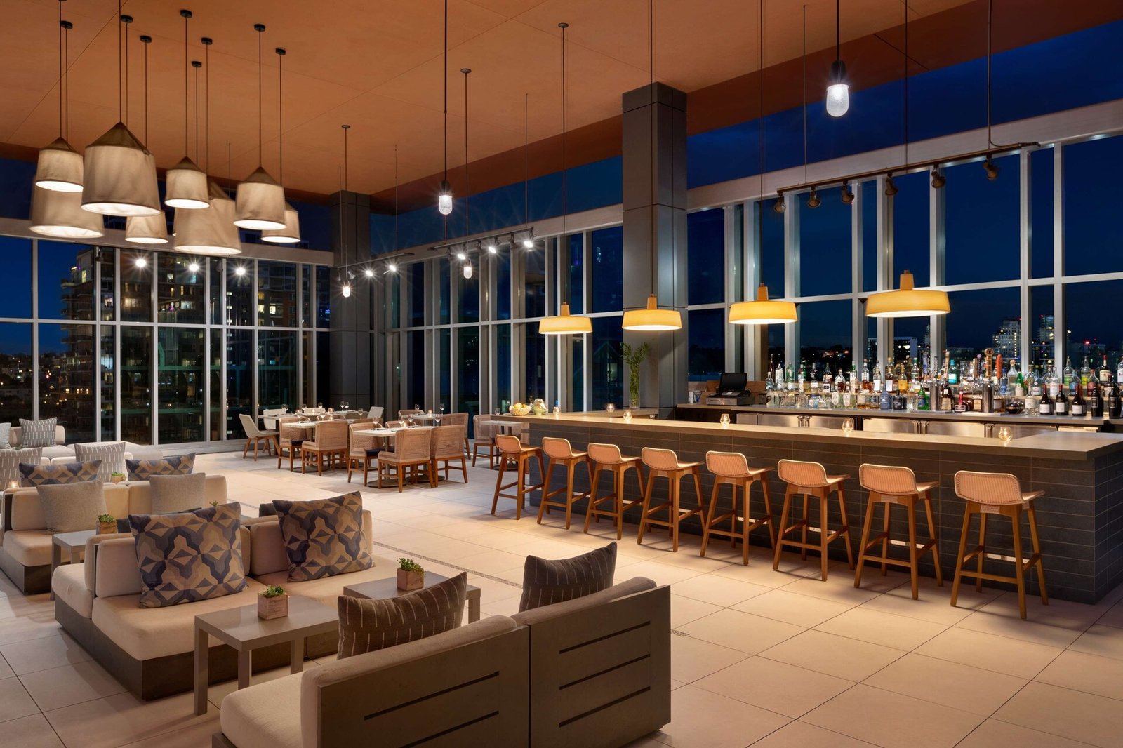 Carte Hotel San Diego Downtown, Curio Collection — eat & drink