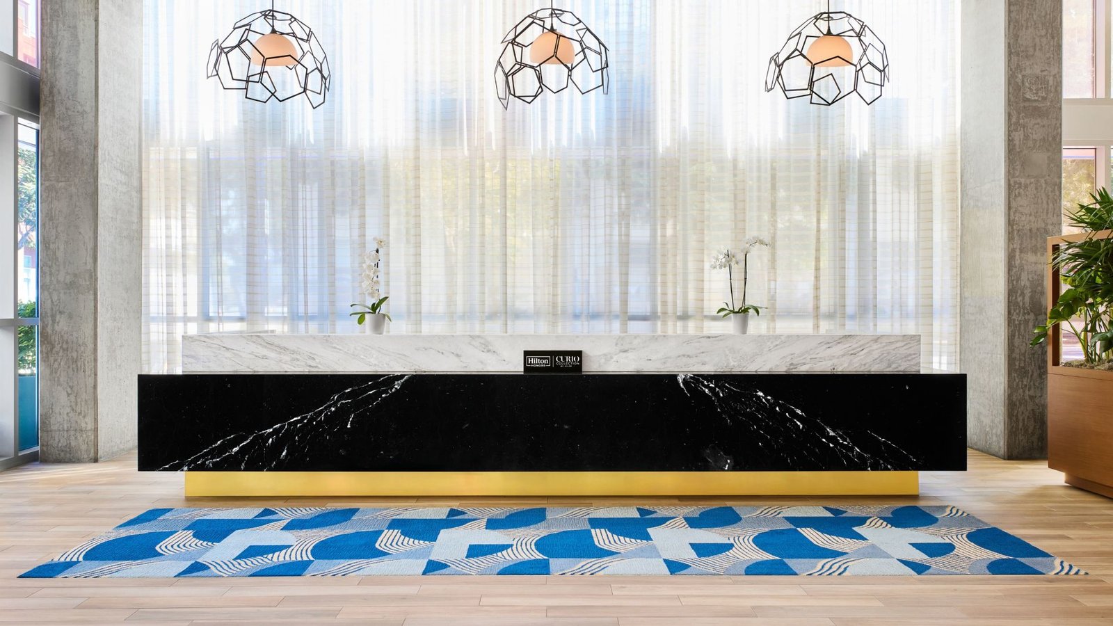 Carte Hotel San Diego Downtown, Curio Collection — vibe
