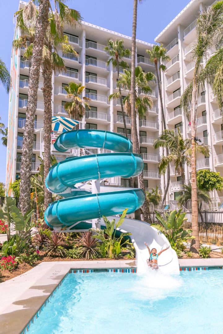 Town and Country Resort — wellness